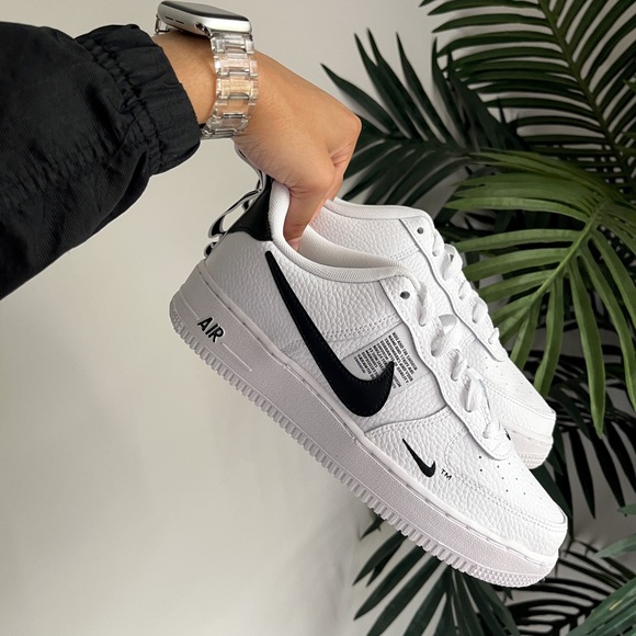 Air Force 1 - Picture 9 of 9